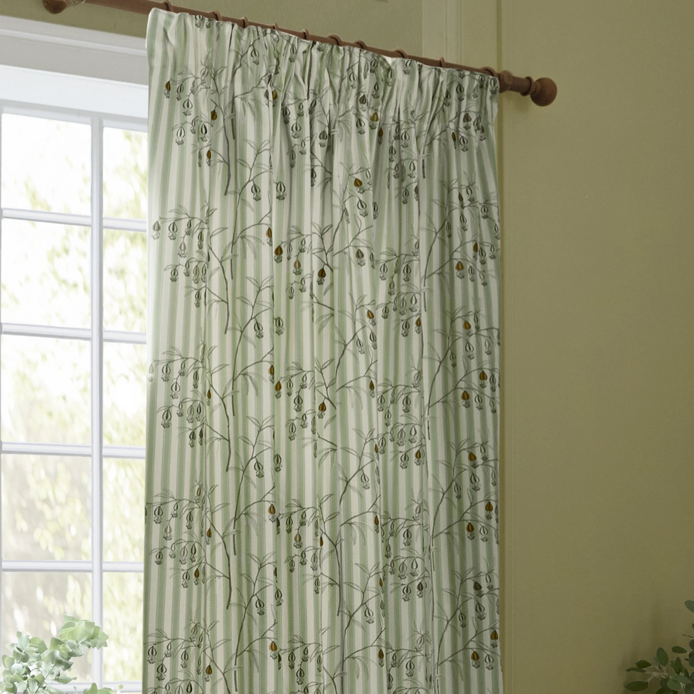 Tende a pieghe a matita in jacquard Brook Woodland - Lino